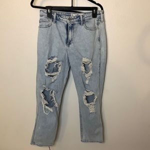 HOLLISTER MOM JEANS